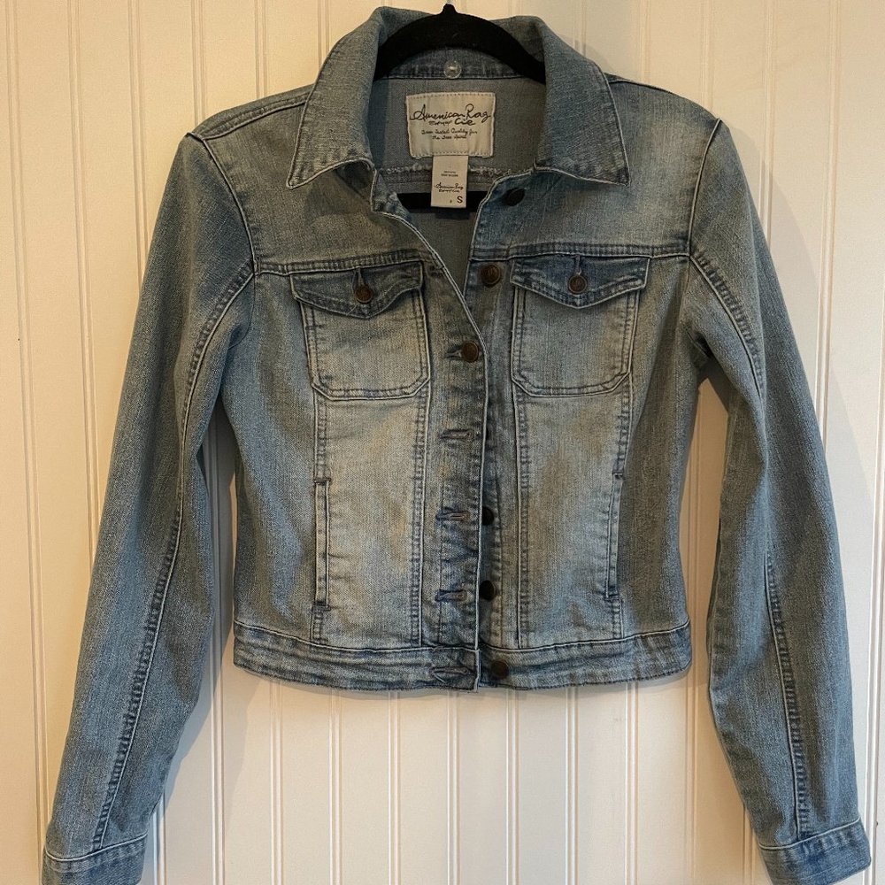 American Rag Cropped Jean Jacket Size: S